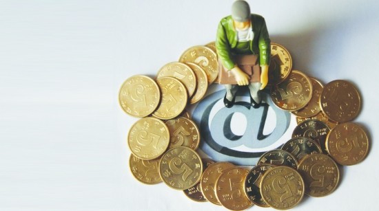 金价惊人暴涨 特朗普突然严厉指控鲍威尔
